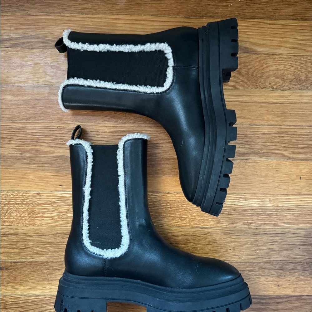 Black Shearling Trimmed Chelsea Boots